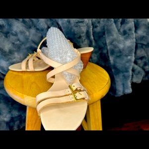 Selling super cute cream colored wedge sandals